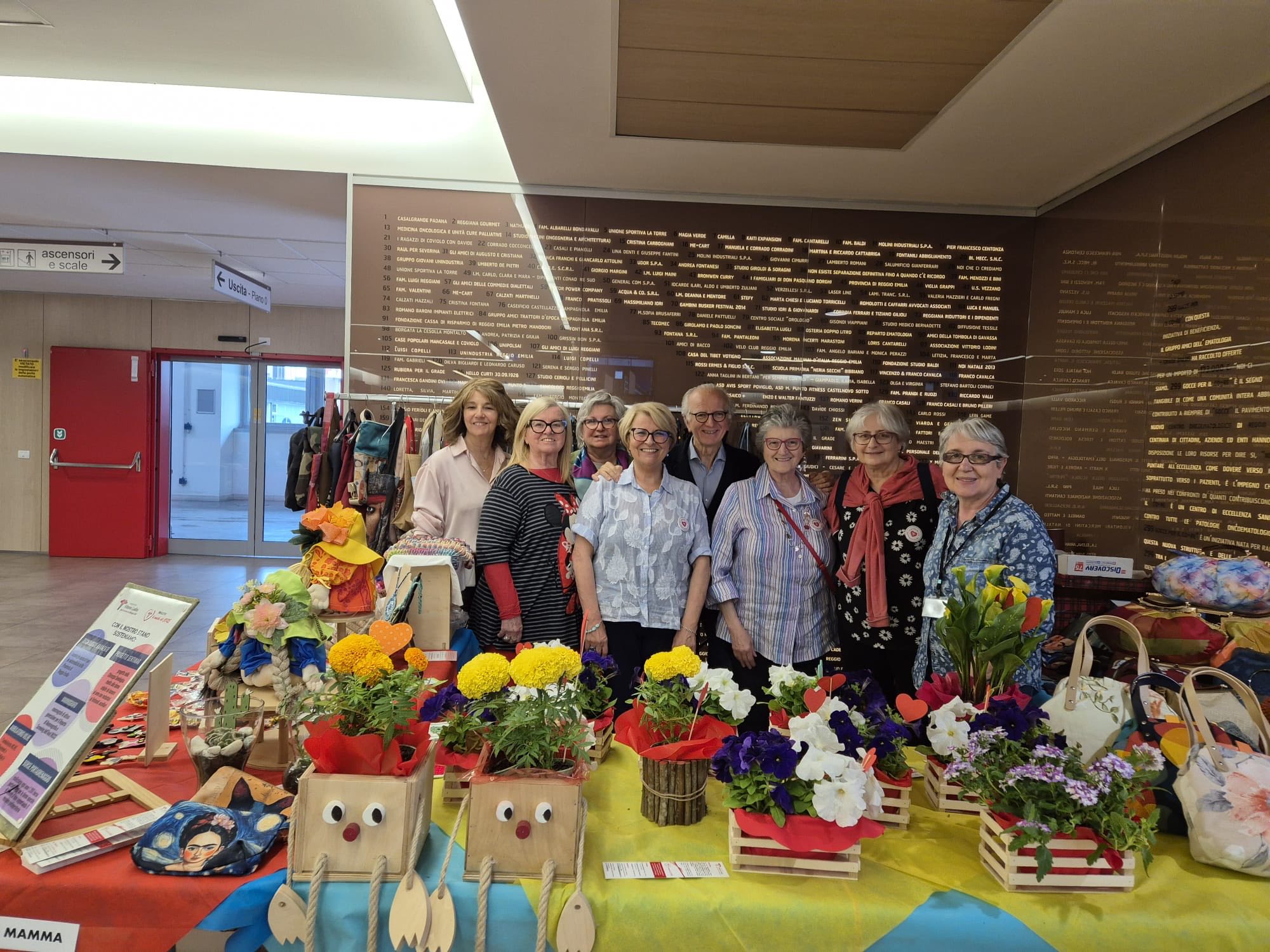 Gli stand per la festa della Mamma